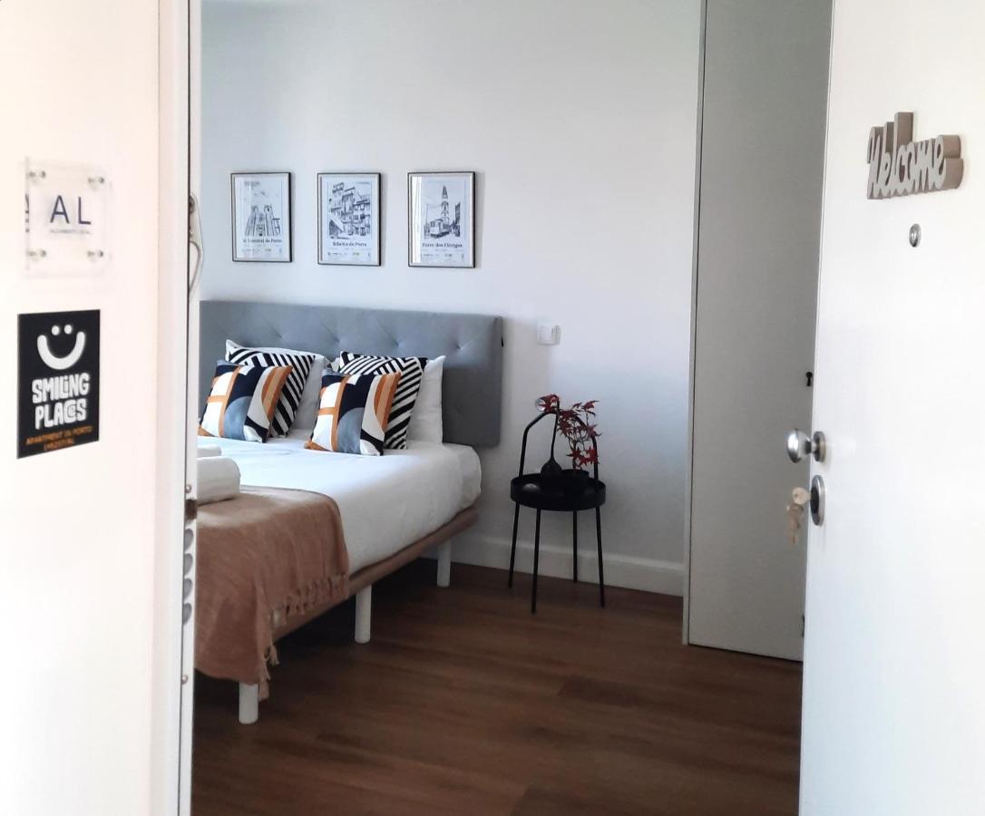 Smiling Places - Apartment In Порту Экстерьер фото