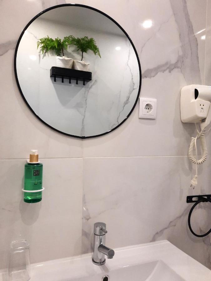 Smiling Places - Apartment In Порту Экстерьер фото